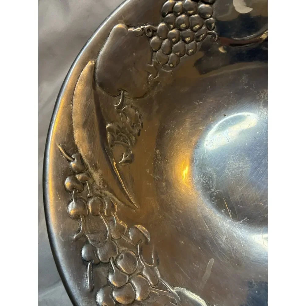 Wilton Pewter Fruit Design Serving Bowl Armetage Round- 13